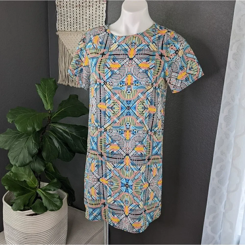 Everly Abstract Patterned Shift Dress